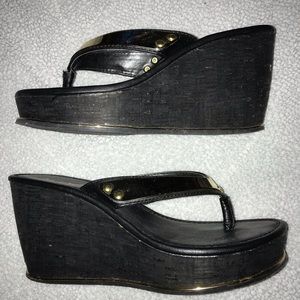 Aldo black and gold trim wedges, hardly worn!